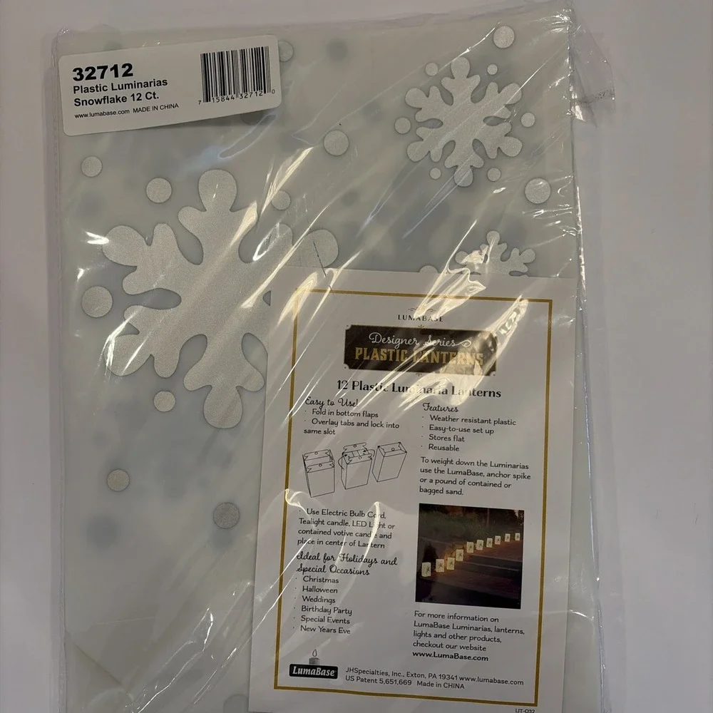 LumaBase Plastic Luminaria Lanterns, 12 Count‎ (Pack of 1), Snowflake